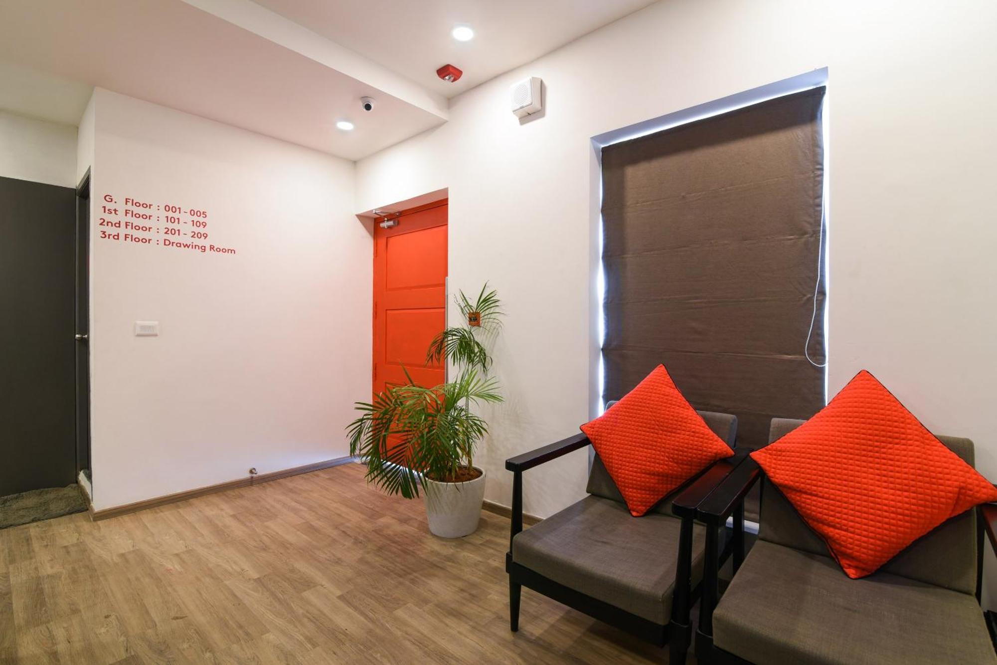 Super Townhouse Xotel Ченнаї Екстер'єр фото