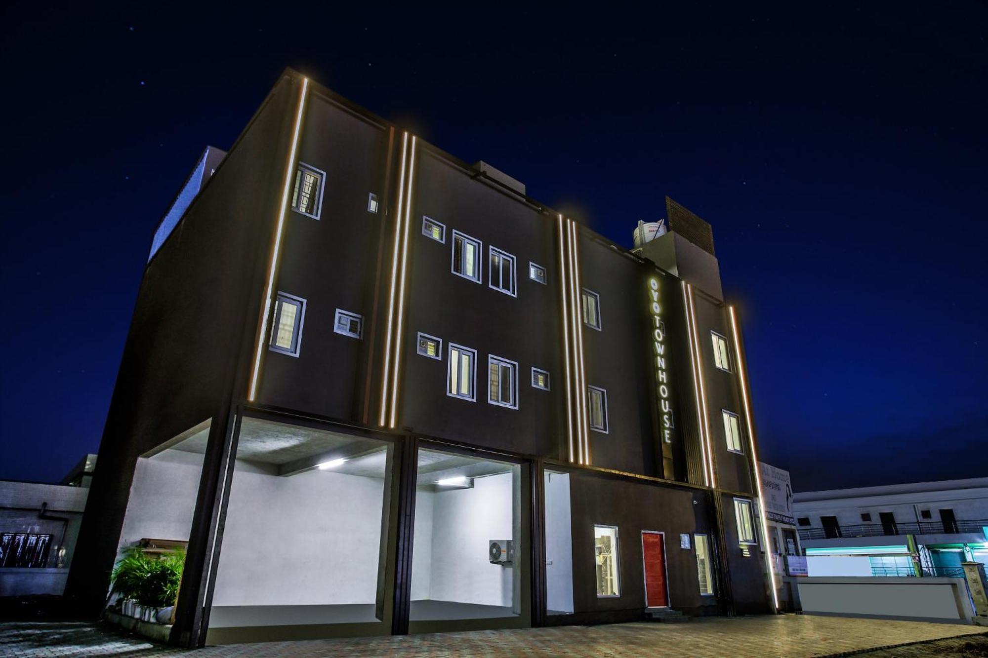Super Townhouse Xotel Ченнаї Екстер'єр фото
