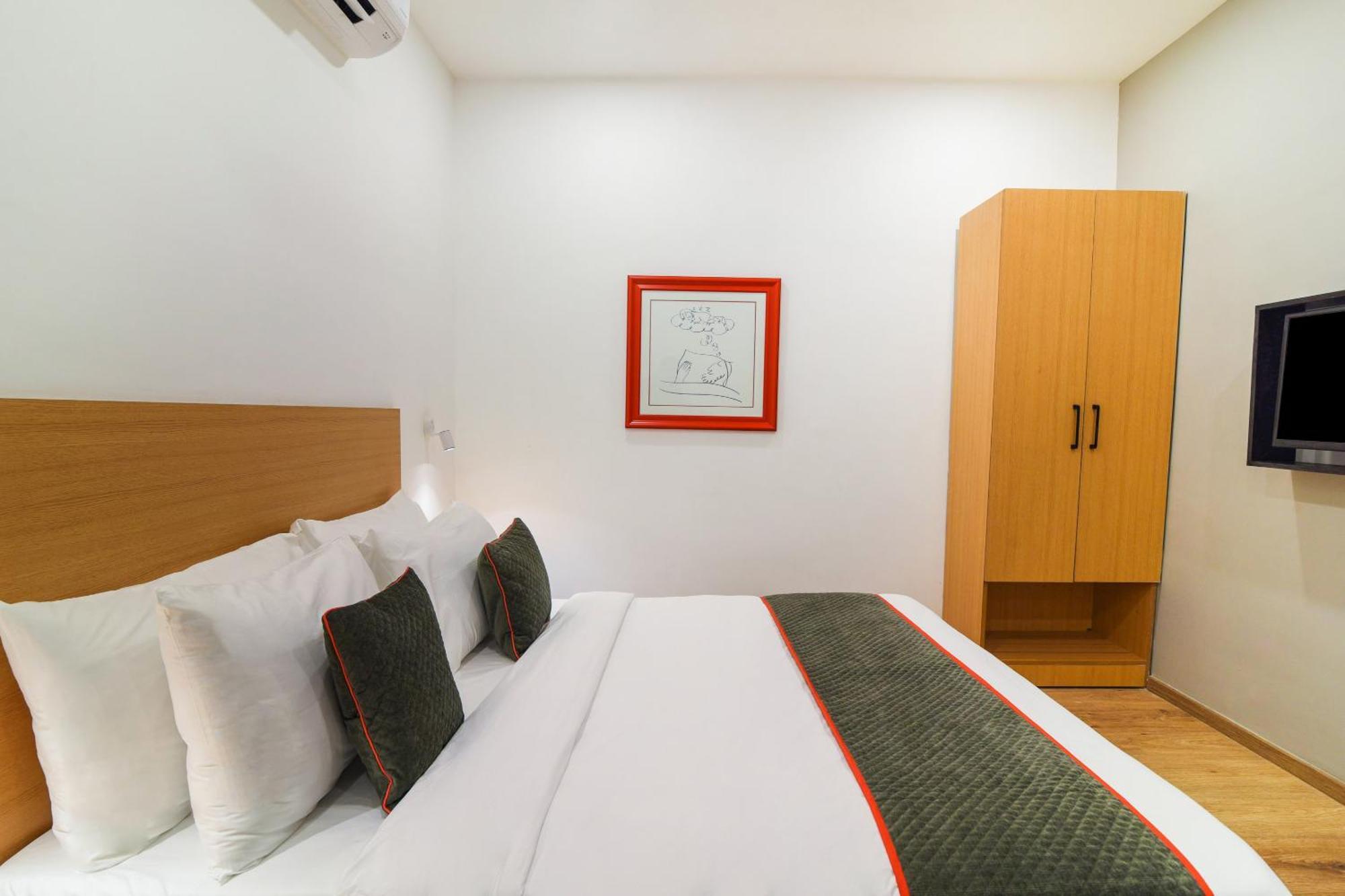 Super Townhouse Xotel Ченнаї Екстер'єр фото